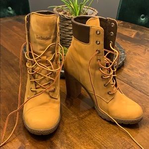 High heeled Timberland boots